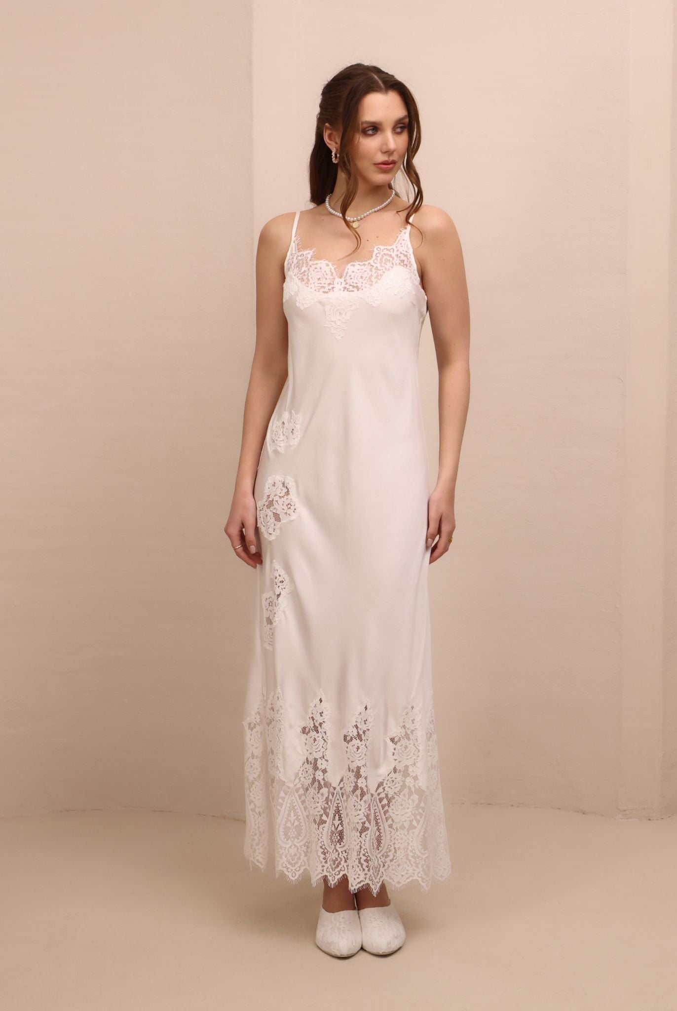 Frontal view of the nightgown with adjustable straps, designed for a perfect fit and breathable cotton comfort.