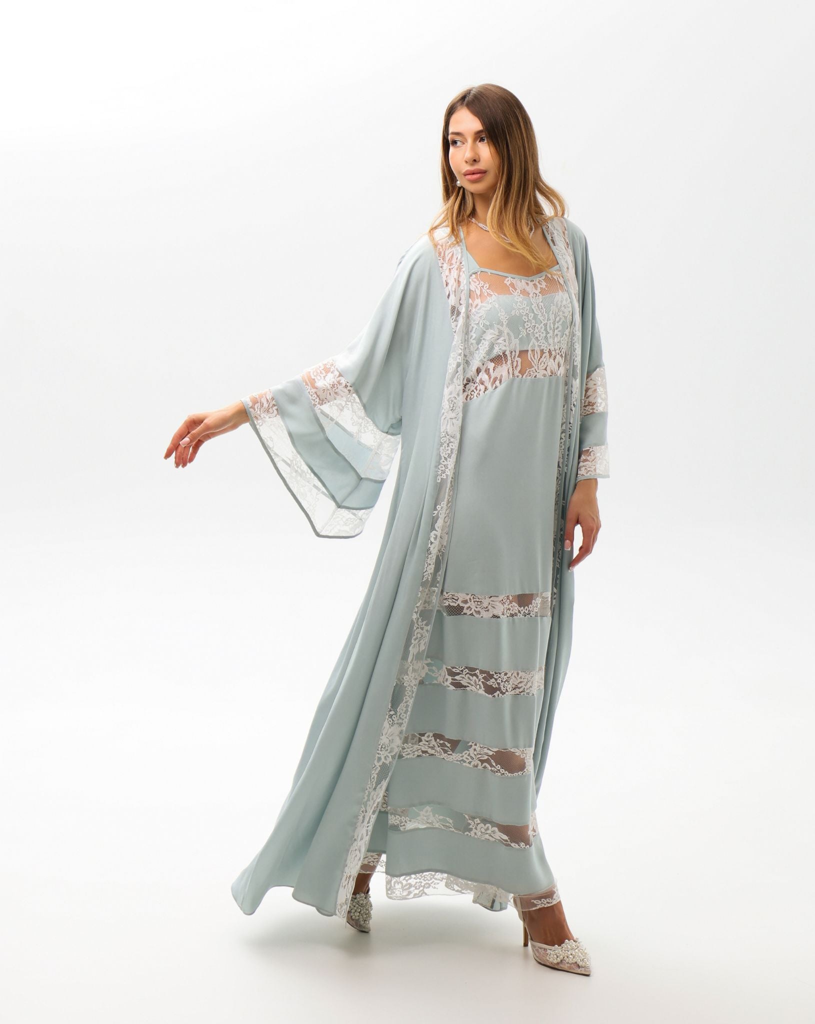 An ethereal motion shot of the complete set, emphasizing its lightweight feel and poetic movement.