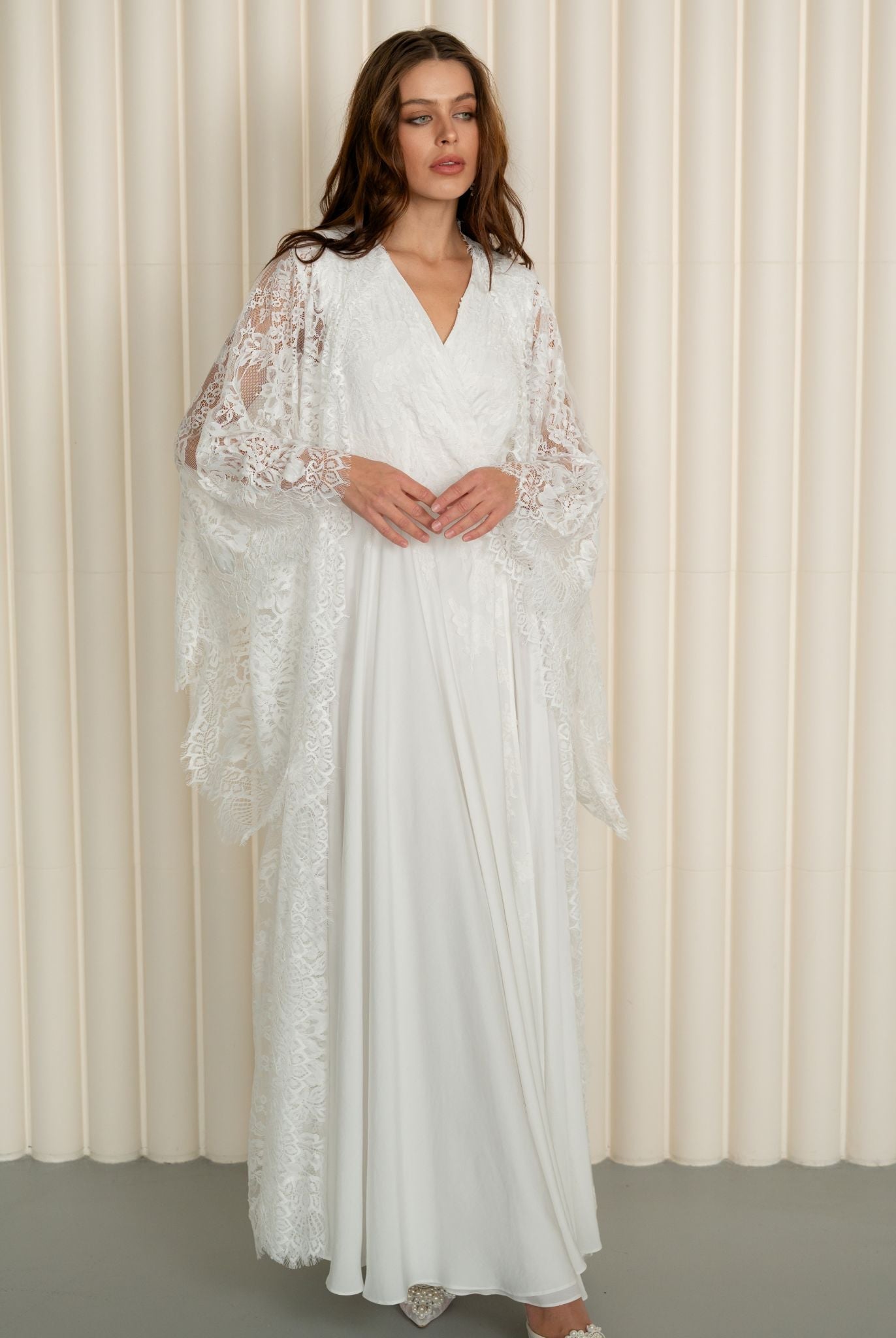 Model wearing lace maternity robe and nightgown set by Kafemme