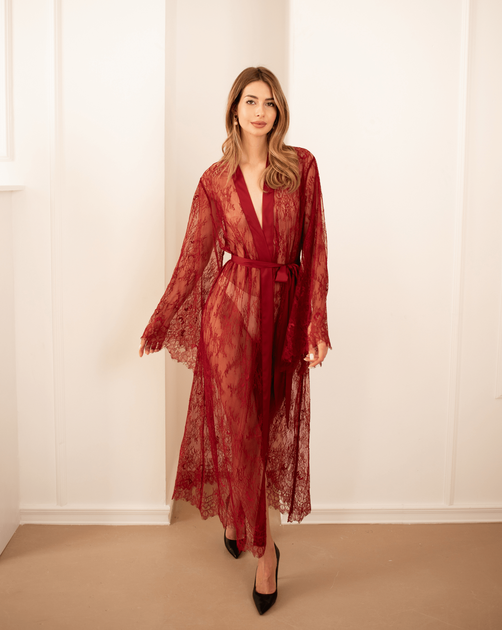 Full-length red lace robe with waist sash – romantic nightwear by Kafemme
