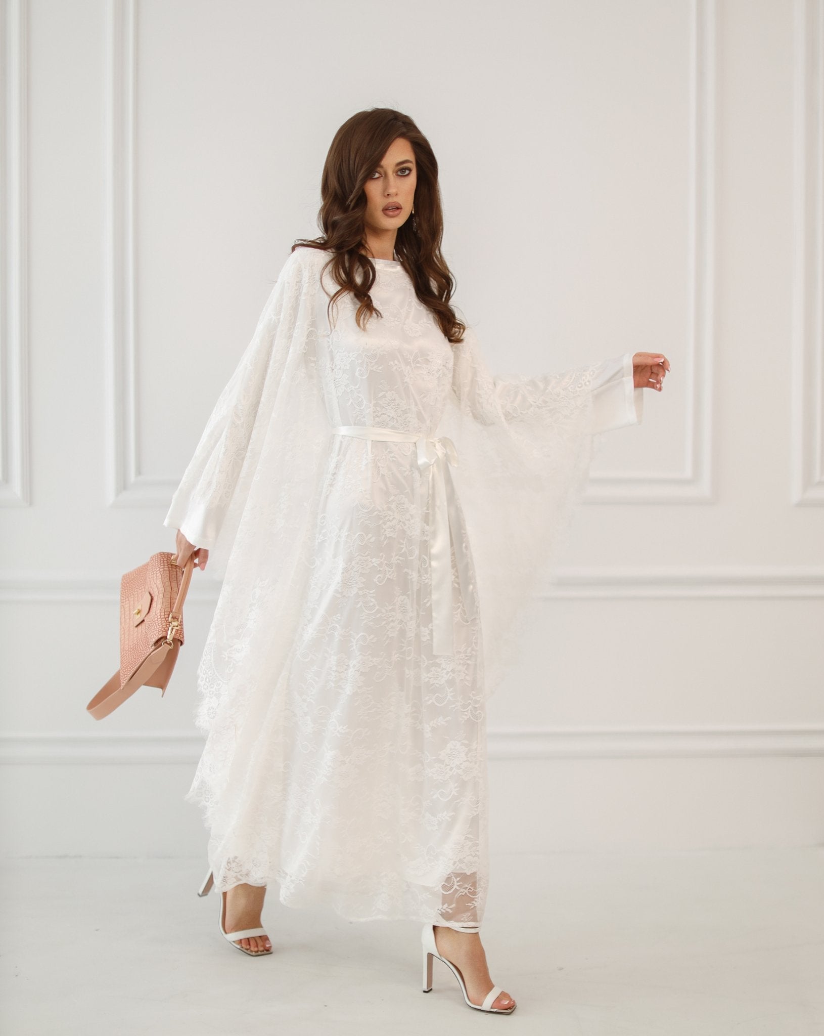 Lulu Closed Lace Abaya With Slip Dress – KÂfemme
