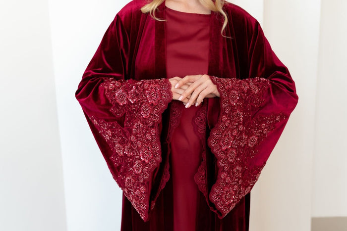 The Magic of Abaya: More Than Just a Garment - KÂfemme
