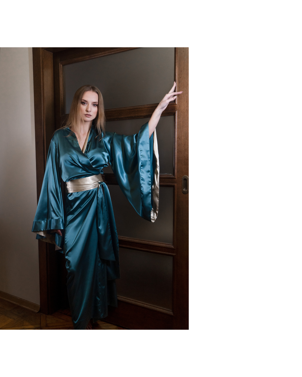 Perla Blue Robe and Nightgown Set