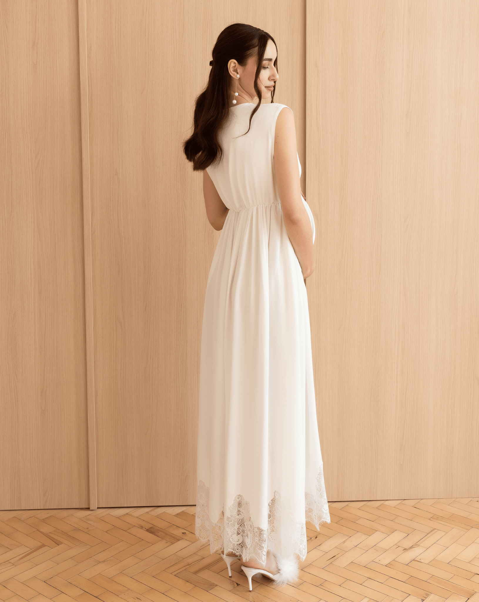 Kafemme maternity nightgown, back view with flowing silhouette