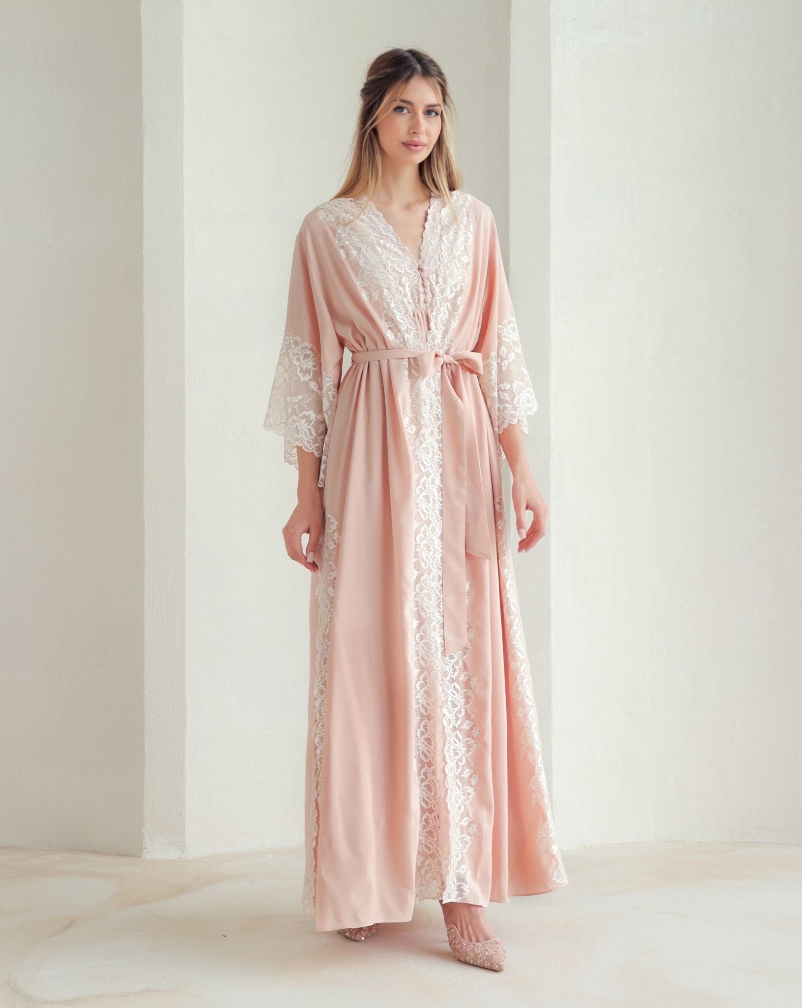 A straightforward static shot of the complete duo, showcasing the long silhouette and soft, breathable texture.