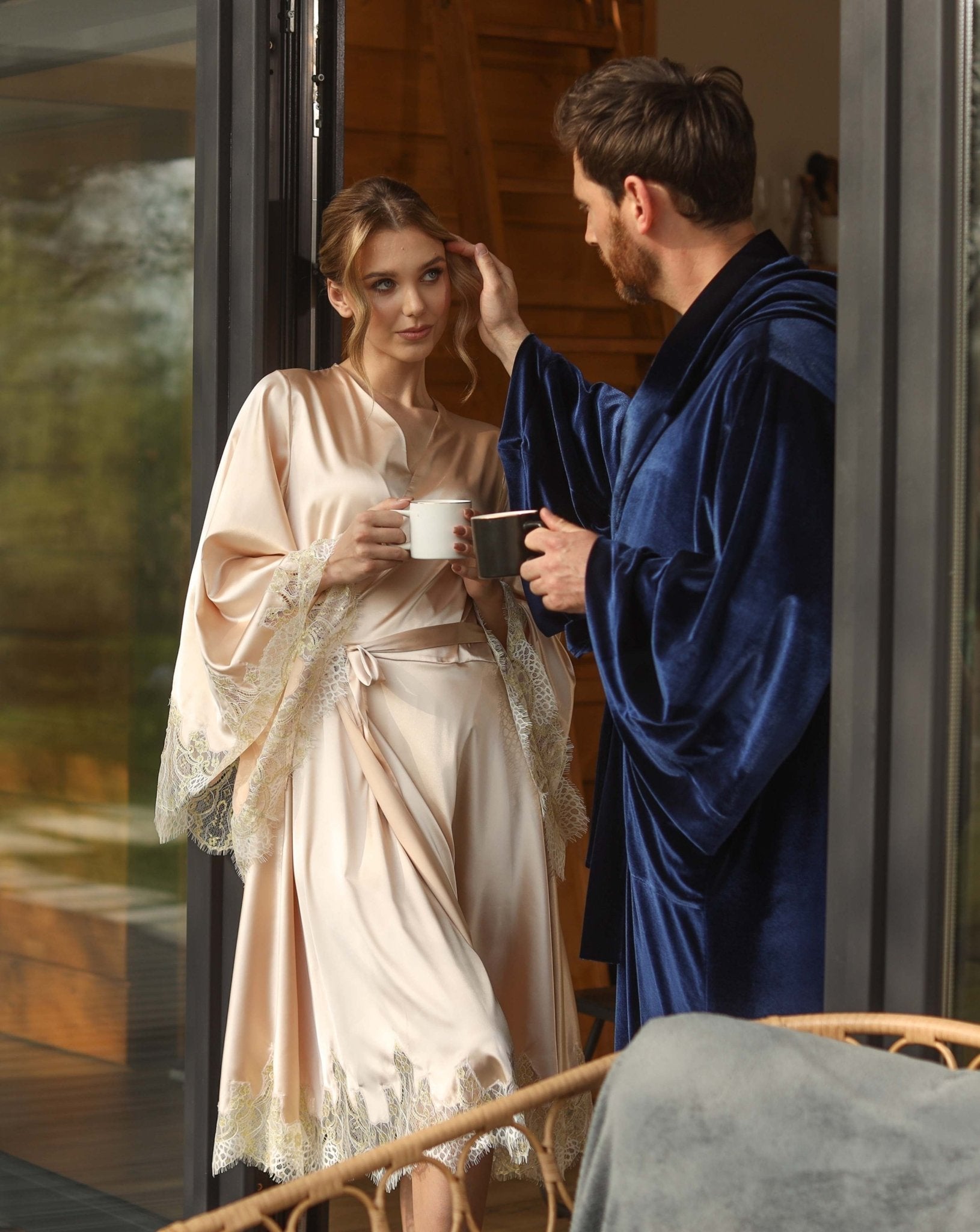 Matching satin robe sets in ivory and midnight blue – Kafemme