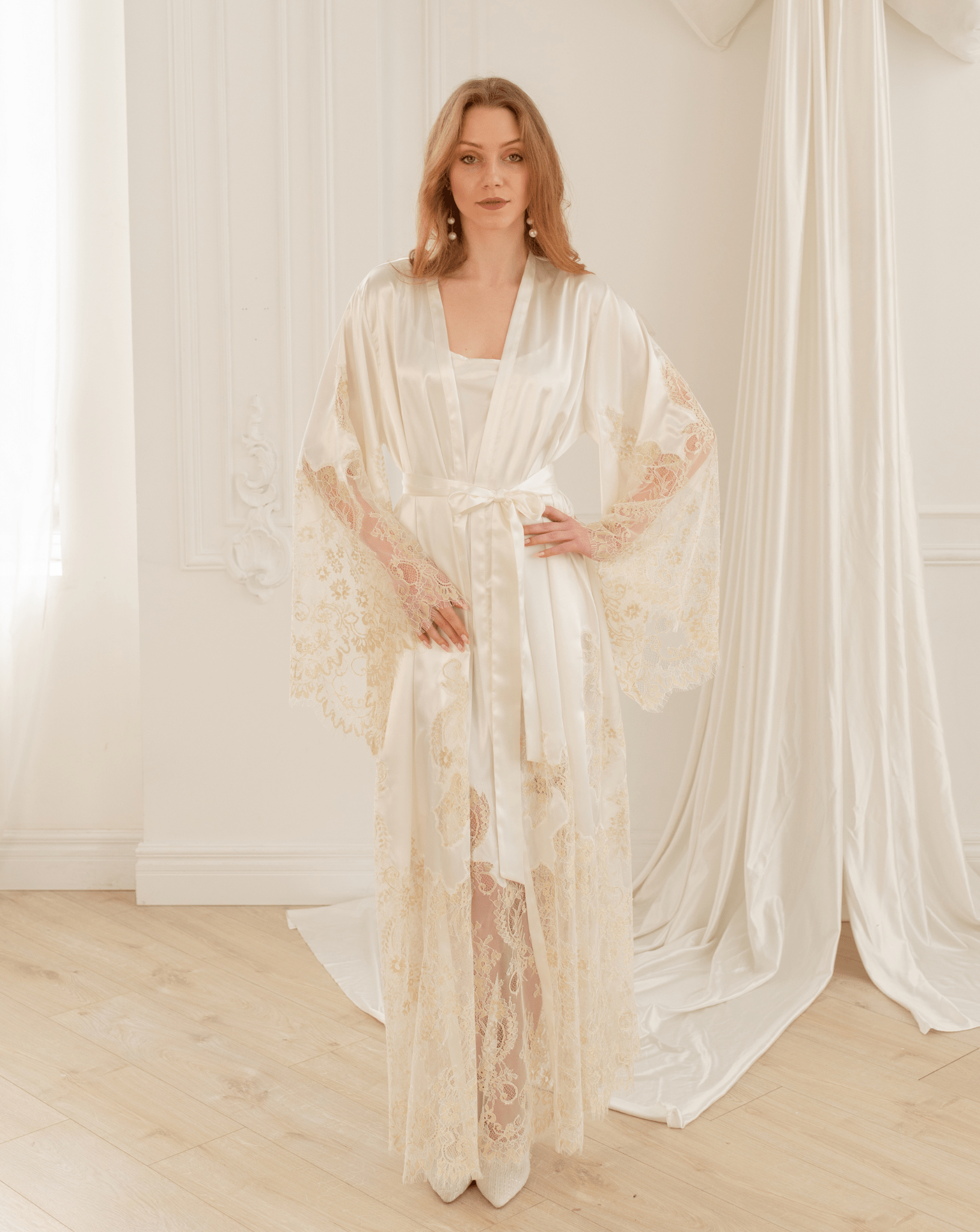 Long ivory lace satin robe and nightgown set – elegant bridal loungewear by Kafemme
