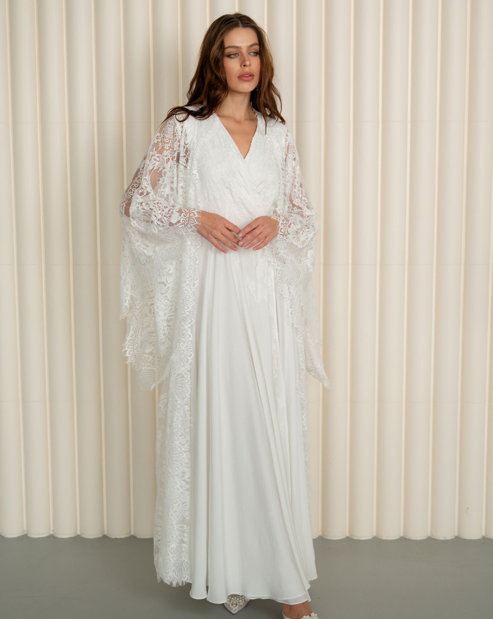 Model wearing lace maternity robe and nightgown set by Kafemme