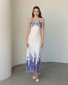Frontal shot of the nightdress featuring non-padded cups and delicate lace for a calm and beautiful experience.