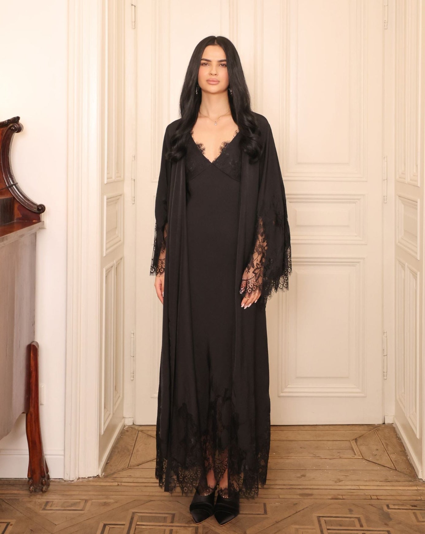 A poised shot of the Robe and Nightgown Set, designed for daily wear with enough room to move freely.