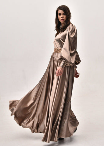 Model Wearing a Occasion Modest Maxi Dress