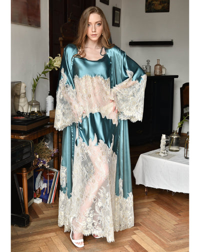 Santorini Luxury Robe and Nightgown Set